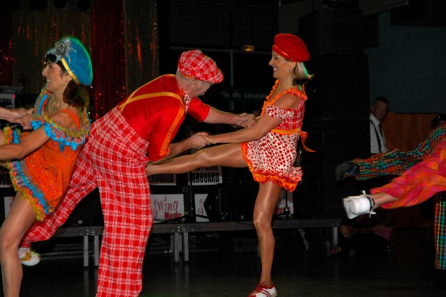 min 2005 11 12 fous swing 186